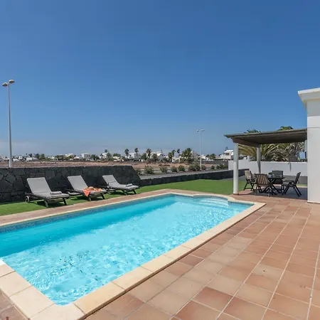 First Row En La Goleta Apartamento Playa Blanca (Lanzarote)